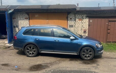 Volkswagen Golf VII, 2017 год, 1 500 000 рублей, 2 фотография