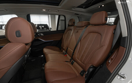 BMW X7, 2021 год, 7 240 000 рублей, 15 фотография