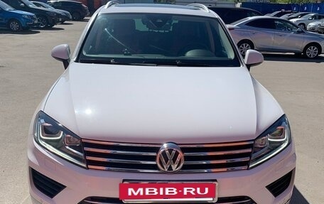 Volkswagen Touareg III, 2017 год, 3 050 000 рублей, 2 фотография