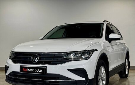 Volkswagen Tiguan II, 2021 год, 2 390 000 рублей, 2 фотография
