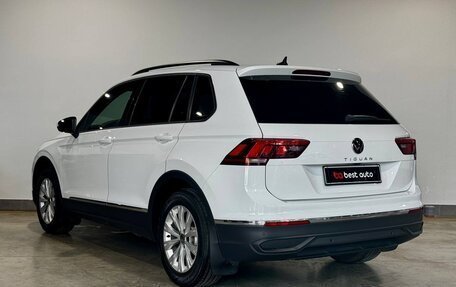 Volkswagen Tiguan II, 2021 год, 2 390 000 рублей, 9 фотография