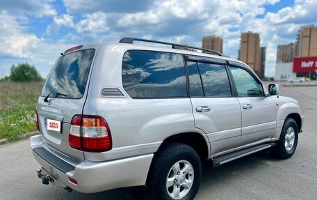 Toyota Land Cruiser 100 рестайлинг 2, 2006 год, 1 750 000 рублей, 5 фотография