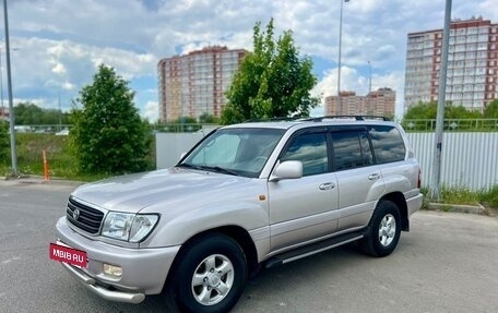 Toyota Land Cruiser 100 рестайлинг 2, 2006 год, 1 750 000 рублей, 3 фотография