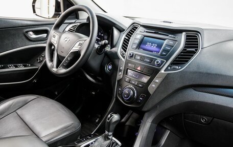 Hyundai Santa Fe III рестайлинг, 2016 год, 2 198 000 рублей, 15 фотография