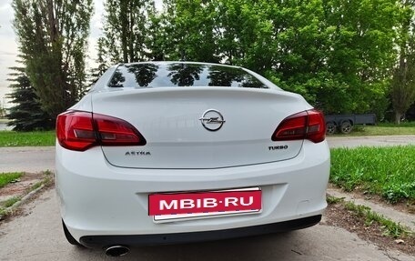 Opel Astra J, 2013 год, 930 000 рублей, 6 фотография