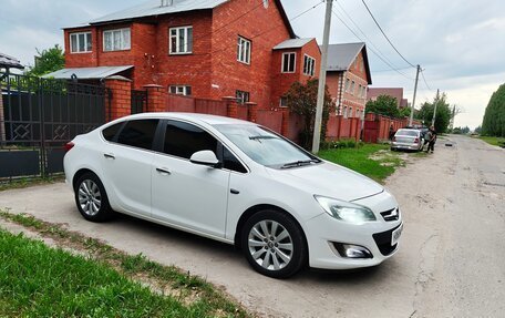 Opel Astra J, 2013 год, 930 000 рублей, 12 фотография