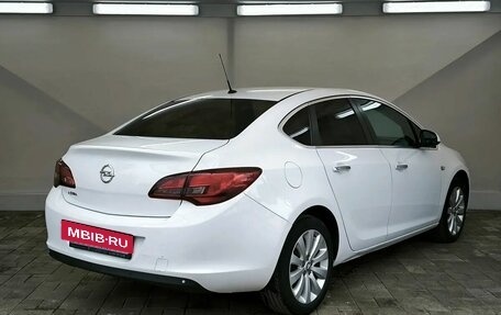 Opel Astra J, 2013 год, 790 000 рублей, 3 фотография