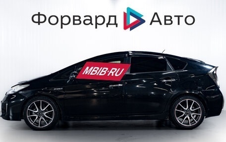Toyota Prius, 2012 год, 1 055 000 рублей, 4 фотография