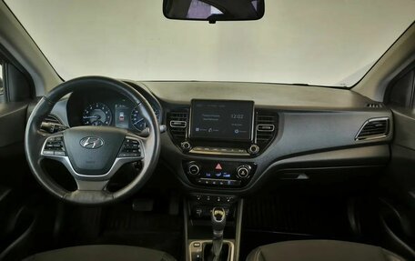 Hyundai Solaris II рестайлинг, 2022 год, 1 655 000 рублей, 5 фотография