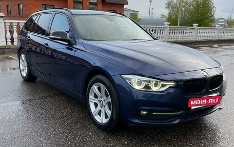 BMW 3 серия, 2017 год, 1 980 000 рублей, 6 фотография