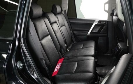 Toyota Land Cruiser Prado 150 рестайлинг 2, 2017 год, 3 675 000 рублей, 7 фотография