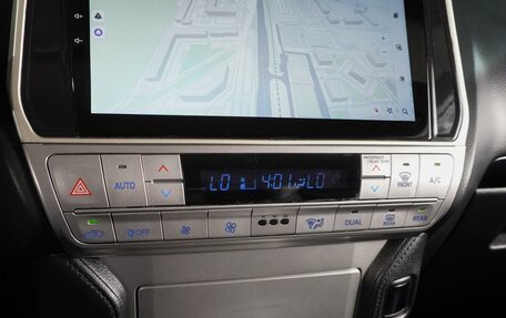 Toyota Land Cruiser Prado 150 рестайлинг 2, 2017 год, 3 675 000 рублей, 12 фотография