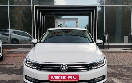 Volkswagen Passat B8 рестайлинг, 2018 год, 2 329 000 рублей, 2 фотография
