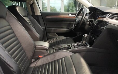 Volkswagen Passat B8 рестайлинг, 2018 год, 2 329 000 рублей, 16 фотография