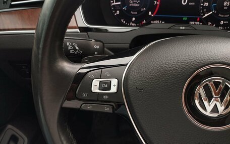 Volkswagen Passat B8 рестайлинг, 2018 год, 2 329 000 рублей, 20 фотография
