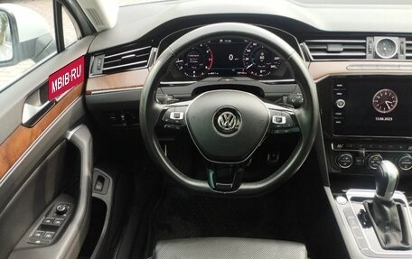 Volkswagen Passat B8 рестайлинг, 2018 год, 2 329 000 рублей, 18 фотография
