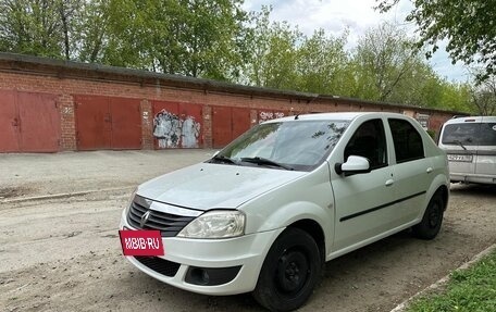 Renault Logan I, 2014 год, 350 000 рублей, 3 фотография