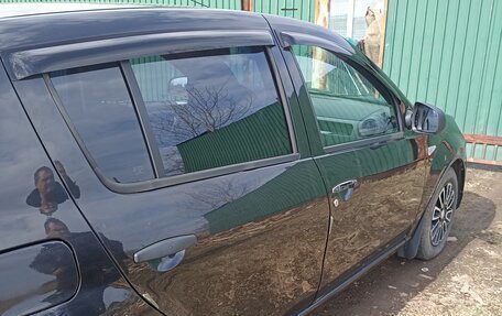 Renault Sandero I, 2013 год, 450 000 рублей, 4 фотография