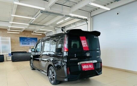 Honda Stepwgn IV, 2015 год, 2 179 000 рублей, 4 фотография
