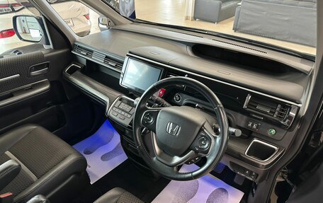 Honda Stepwgn IV, 2015 год, 2 179 000 рублей, 11 фотография
