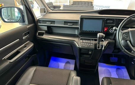 Honda Stepwgn IV, 2015 год, 2 179 000 рублей, 14 фотография