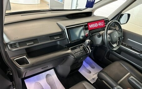 Honda Stepwgn IV, 2015 год, 2 179 000 рублей, 13 фотография