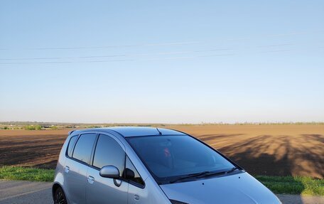 Mitsubishi Colt VI рестайлинг, 2002 год, 390 000 рублей, 3 фотография