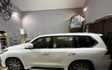 Lexus LX III, 2017 год, 9 900 000 рублей, 2 фотография