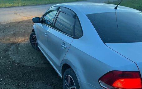 Volkswagen Polo VI (EU Market), 2011 год, 600 000 рублей, 4 фотография
