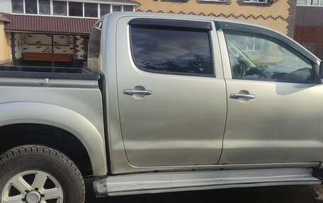 Toyota Hilux VII, 2011 год, 1 950 000 рублей, 3 фотография