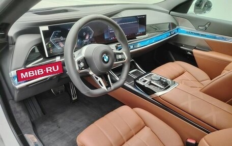 BMW 7 серия, 2024 год, 19 530 000 рублей, 9 фотография