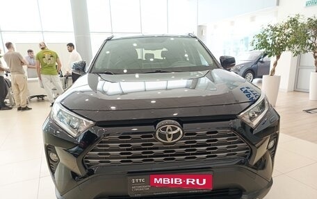 Toyota RAV4, 2020 год, 3 336 000 рублей, 2 фотография