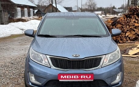 KIA Rio III рестайлинг, 2013 год, 700 000 рублей, 2 фотография