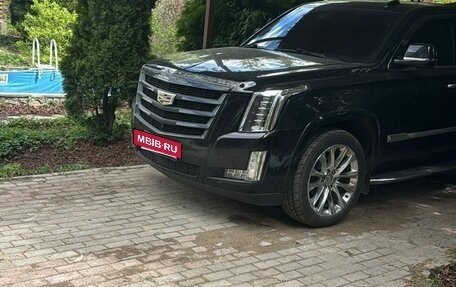 Cadillac Escalade IV, 2019 год, 6 500 000 рублей, 2 фотография