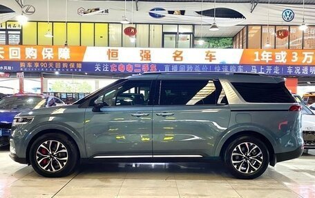 KIA Carnival, 2023 год, 4 060 000 рублей, 3 фотография