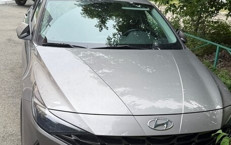 Hyundai Elantra, 2022 год, 2 300 000 рублей, 1 фотография