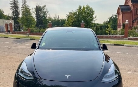 Tesla Model Y I, 2023 год, 3 980 000 рублей, 2 фотография