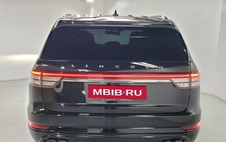 Lincoln Aviator II, 2022 год, 4 890 000 рублей, 3 фотография