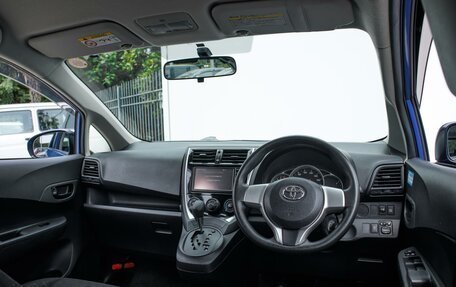 Toyota Ractis II, 2015 год, 979 000 рублей, 6 фотография