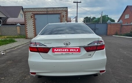 Toyota Camry, 2017 год, 2 600 000 рублей, 5 фотография