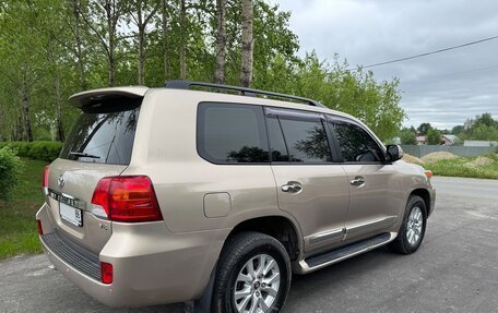 Toyota Land Cruiser 200, 2013 год, 4 800 000 рублей, 2 фотография