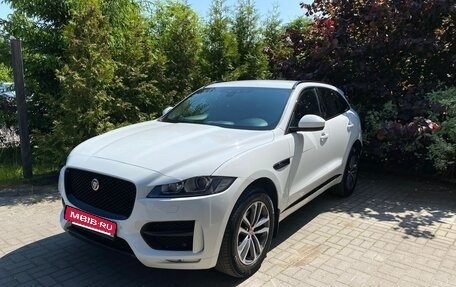 Jaguar F-Pace, 2018 год, 2 800 000 рублей, 2 фотография
