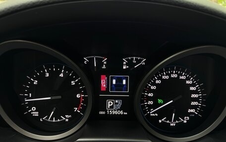 Toyota Land Cruiser 200, 2013 год, 4 800 000 рублей, 7 фотография