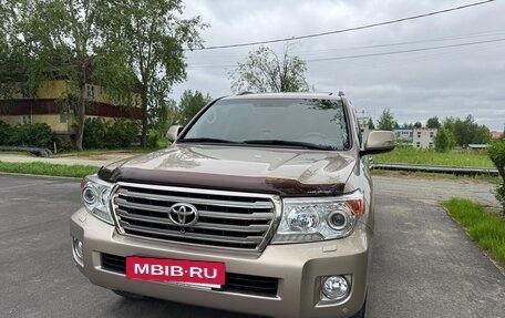 Toyota Land Cruiser 200, 2013 год, 4 800 000 рублей, 3 фотография