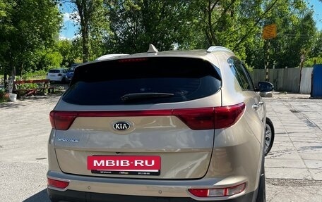 KIA Sportage IV рестайлинг, 2017 год, 1 980 000 рублей, 5 фотография