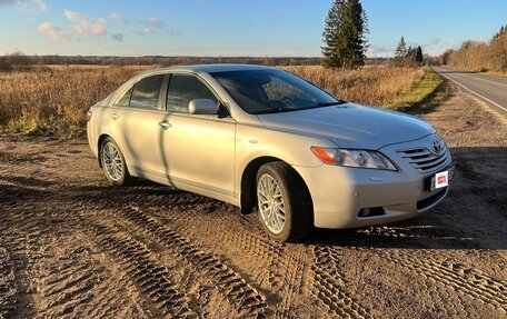 Toyota Camry, 2008 год, 910 000 рублей, 2 фотография