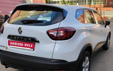 Renault Kaptur I рестайлинг, 2020 год, 1 700 000 рублей, 2 фотография