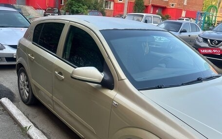 Opel Astra H, 2005 год, 240 000 рублей, 3 фотография