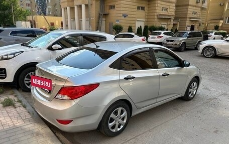 Hyundai Solaris II рестайлинг, 2012 год, 830 000 рублей, 5 фотография