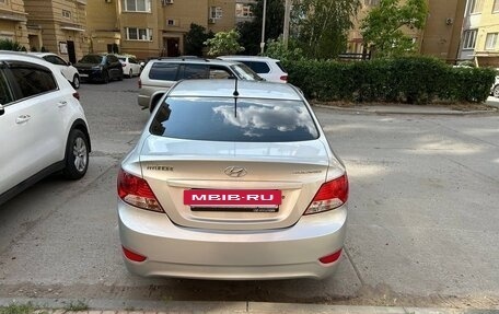 Hyundai Solaris II рестайлинг, 2012 год, 830 000 рублей, 4 фотография